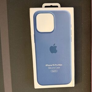 Apple iPhone 15 Pro Max Silicone Case - Sky Blue